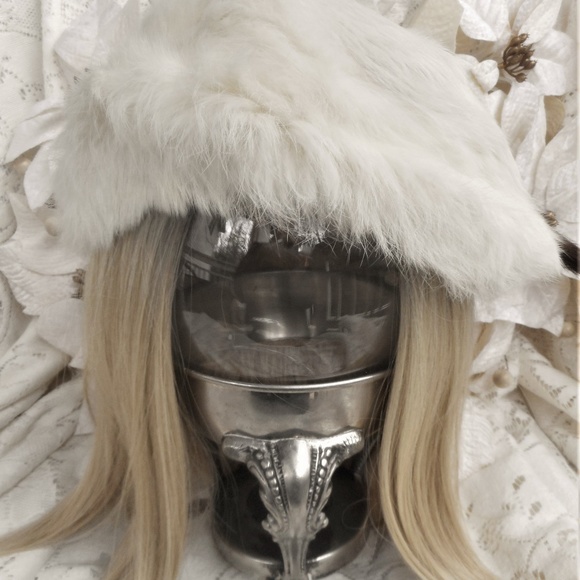 1950's White Rabbit Fur Fascinator Hat - Picture 2 of 8
